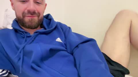 Snapshot of show_jizzness chatting on February 2025 10:42:02 PM show_jizzness online show from February 2025 10:42:02 PM