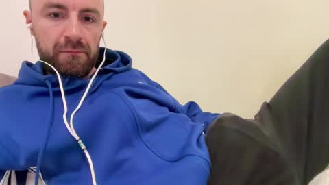 Snapshot of show_jizzness chatting on February 2025 10:20:01 PM show_jizzness online show from February 2025 10:20:01 PM