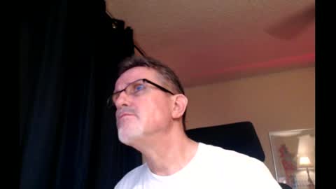 Snapshot of shrewtamer chatting on February 2025 05:53:01 AM shrewtamer online show from February 2025 05:53:01 AM