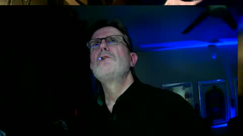 shrewtamer online show from February 2026 04:08:01 AM