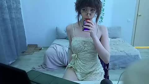 Snapshot of shushencii chatting on September 2025 03:24:02 PM Aria online show from September 2025 03:24:02 PM