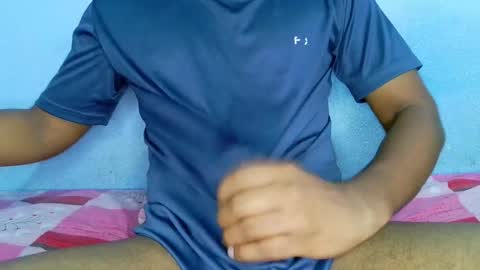 Snapshot of shy_eyes_ chatting on December 2024 02:42:01 AM shyeyes online show from December 2024 02:42:01 AM