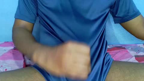 Snapshot of shy_eyes_ chatting on December 2024 06:09:02 AM shyeyes online show from December 2024 06:09:02 AM