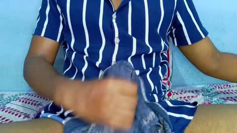 Snapshot of shy_eyes_ chatting on January 2025 03:15:02 AM shyeyes online show from January 2025 03:15:02 AM