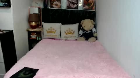 Snapshot of shy_pinay chatting on September 2025 09:42:02 PM shy_pinay online show from September 2025 09:42:02 PM