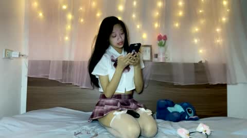 Snapshot of shy_pink_doll chatting on June 2026 03:12:01 PM shy_pink_doll online show from June 2026 03:12:01 PM