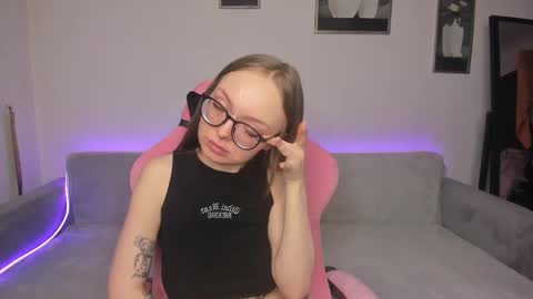 Melissa online show from February 2025 09:27:02 PM