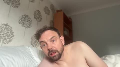 Snapshot of shyb35 chatting on October 2025 09:49:01 AM shyb35 online show from October 2025 09:49:01 AM