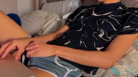 shydude666 online show from December 2024 09:52:01 PM