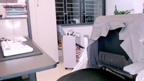 shyn_22 online show from October 2025 03:55:01 PM