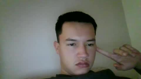 Snapshot of si_one_love chatting on December 2024 04:25:02 AM si_one_love online show from December 2024 04:25:02 AM