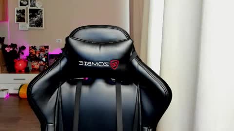 SIA online show from October 2025 02:48:02 AM