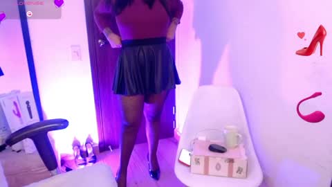 Snapshot of sia_ellis chatting on June 2026 12:00:02 AM Salome Next streaming 11102024 online show from June 2026 12:00:02 AM