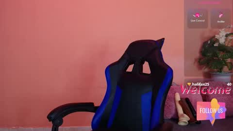 giordana online show from September 2025 10:37:01 PM