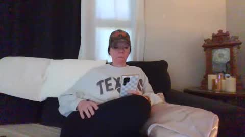 Snapshot of sidneyraee chatting on May 2026 06:37:01 PM Mrs. St. Patrickk online show from May 2026 06:37:01 PM