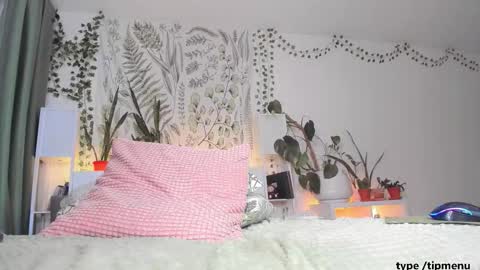 Snapshot of sierra_diamond chatting on February 2026 04:25:01 PM Si online show from February 2026 04:25:01 PM