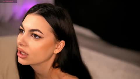 Maria online show from October 2025 11:20:02 AM