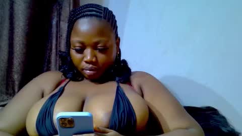 Snapshot of silky_blackbarbie chatting on September 2025 08:57:01 AM bibisexy online show from September 2025 08:57:01 AM