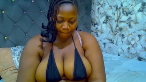 Snapshot of silky_blackbarbie chatting on September 2025 10:16:01 AM bibisexy online show from September 2025 10:16:01 AM