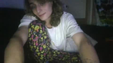 Snapshot of sillycutecow chatting on December 2025 01:11:01 AM Hailey online show from December 2025 01:11:01 AM