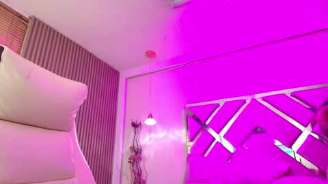 SIlvana  online show from November 2025 01:54:01 PM