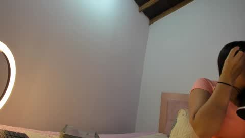 Silvana online show from February 2025 12:39:01 PM