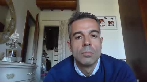 Snapshot of simmeturbate chatting on October 2025 10:27:02 AM Italiandaddyitalydickassbottomassholecomshowmasturbatenudeboyitalyatleticcutemuscolarhardcockdickboy online show from October 2025 10:27:02 AM