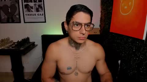 Snapshot of simon_cortes chatting on July 2026 11:30:02 AM Simon Cortes online show from July 2026 11:30:02 AM
