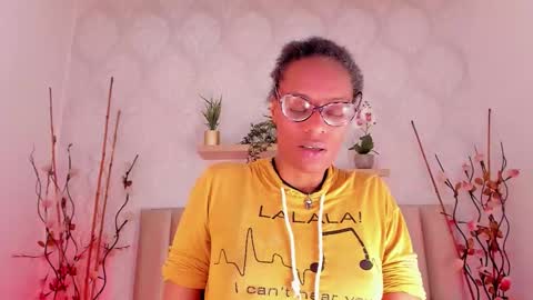 Snapshot of simona_brooke chatting on September 2025 08:31:01 PM simona_brooke online show from September 2025 08:31:01 PM