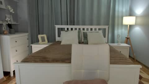 Simona  online show from December 2024 06:03:02 PM