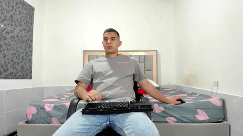 SIMON KELER online show from December 2025 11:17:02 AM