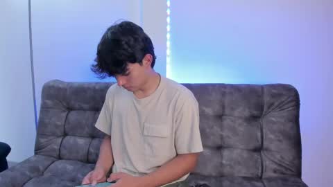  Simon  online show from January 2025 05:46:01 PM