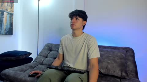  Simon  online show from February 2025 01:10:02 PM