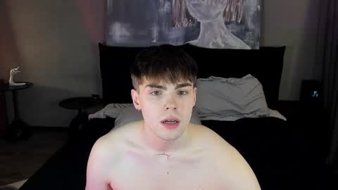 Snapshot of simonwnl chatting on December 2024 06:06:01 PM Simon online show from December 2024 06:06:01 PM