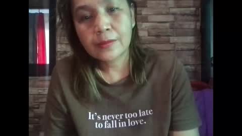 Snapshot of simplecity45 chatting on December 2024 11:03:01 PM Carolyn online show from December 2024 11:03:01 PM