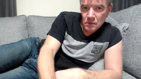 Ricky online show from October 2025 08:20:01 PM