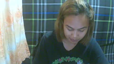 Snapshot of simply__me chatting on February 2026 10:47:01 PM simply__me online show from February 2026 10:47:01 PM