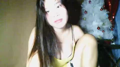 simply_y0urs online show from December 2025 07:53:02 PM