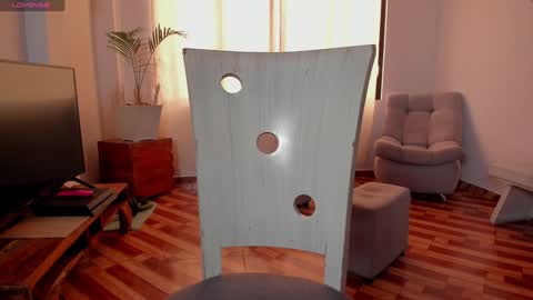 zoe online show from February 2025 07:33:01 PM