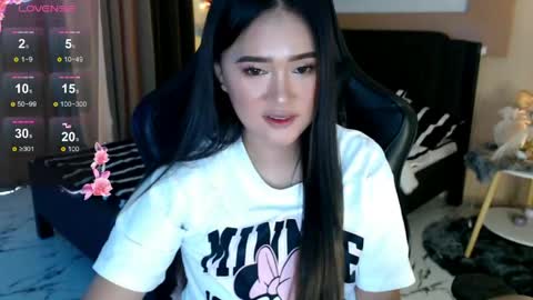 Adrianna Fowler online show from May 2026 02:20:02 AM