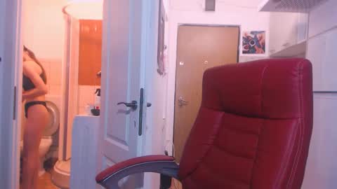 simyhvn online show from November 2025 06:32:01 PM