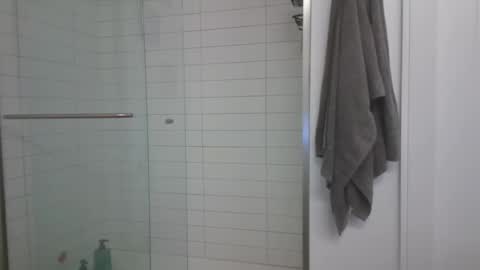 max online show from February 2026 02:41:02 AM