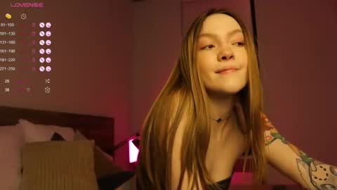 Snapshot of sinfulsmile_ chatting on March 2025 01:15:02 PM Ivy online show from March 2025 01:15:02 PM
