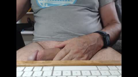 Snapshot of singlemaleca chatting on September 2025 01:49:01 AM SingleMaleCA online show from September 2025 01:49:01 AM