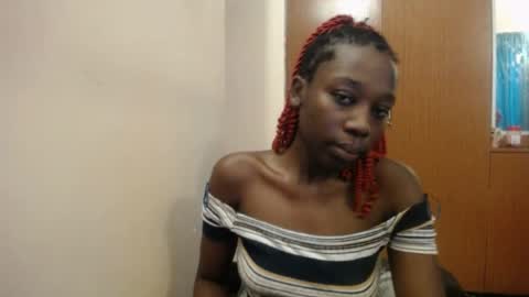 Snapshot of sinn_doll chatting on May 2026 11:07:01 AM Elsie online show from May 2026 11:07:01 AM