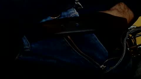 Alex online show from January 2025 12:16:01 PM