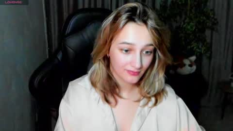 Sinty Noria online show from February 2025 07:50:01 AM