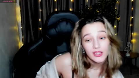 Sinty Noria online show from March 2025 09:47:02 AM