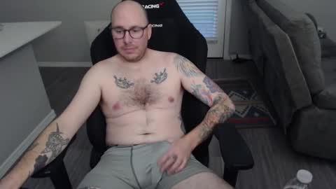 Snapshot of sirscotty831 chatting on January 2025 12:49:02 AM Sir Scotty online show from January 2025 12:49:02 AM