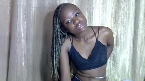 shannie online show from November 2025 02:01:01 PM